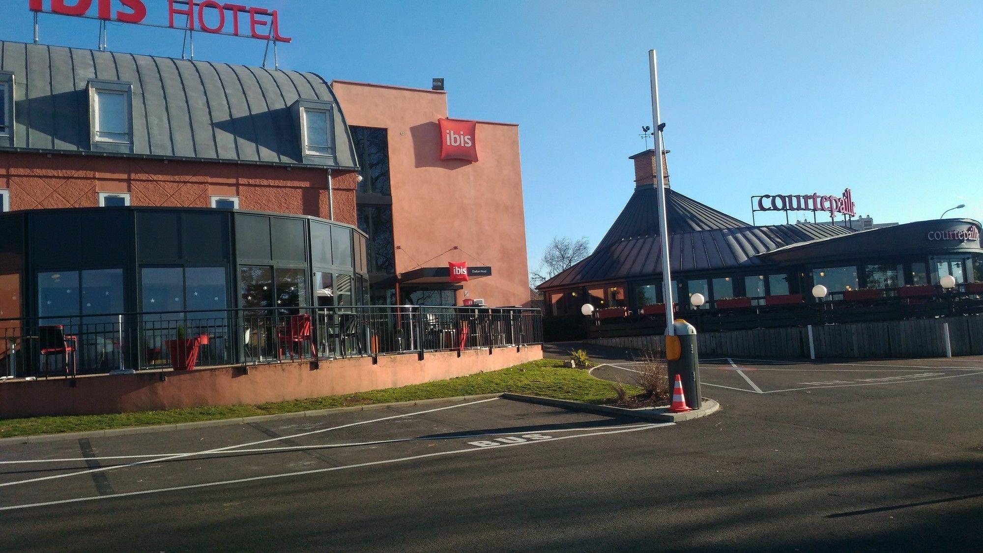 Ibis Chalon Sur Saone Nord Hotel Exterior photo